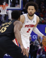 FB体育官方网站-NBA彩经：骑士回主场赢下活塞 雷霆再胜湖人拿赛点